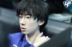 兰博电竞-关于Rookie回归赛场，关键助攻首场状态亮眼，快船观众沸腾！的信息